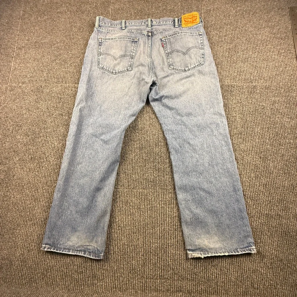 Levis 559 Relaxed Straight Leg Jeans Mens 38x30 Light Wash Blue Denim 00559-0377